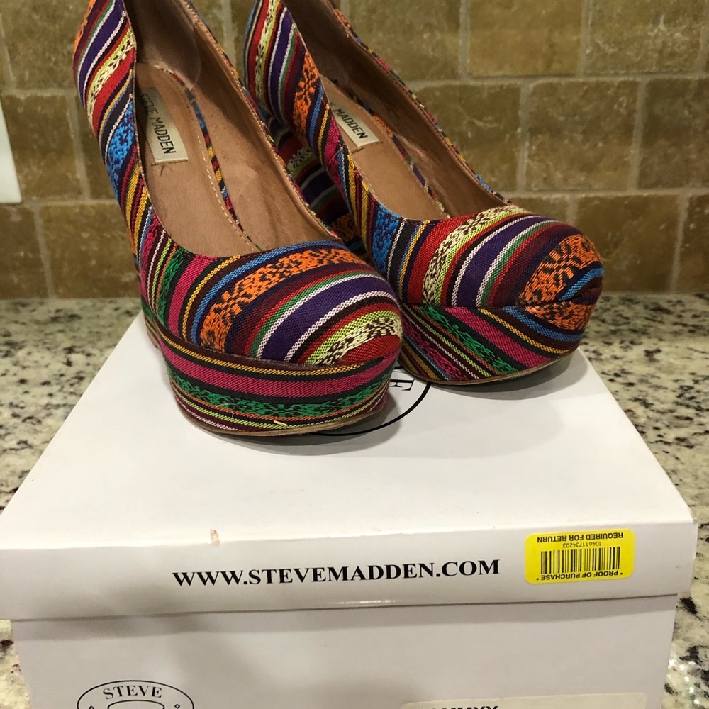 Steve Madden wedges